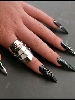 Unisex Silver Gothic Armor Finger Ring Metal Statement Band Size 8 Viwestwod Sty